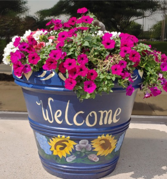 Welcome planter
